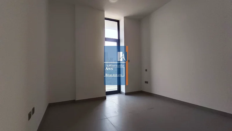 شقة حديثة وواسعة مكونة من 3 غرف نوم، مناسبة للعائلات، مع صالة رياضية وموقف سيارات63739268737793113