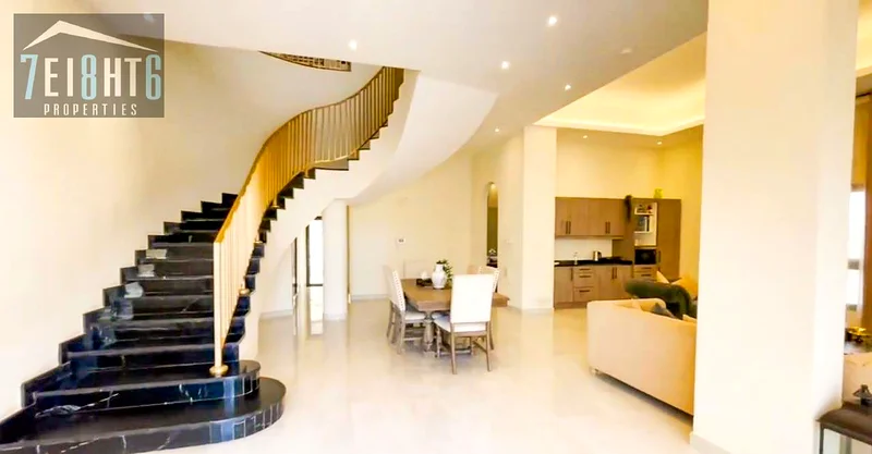 Vastu Compliant || Spacious || 6 Bedrooms || Servant quarters || Garden in Nad Al Sheba63808758637571111