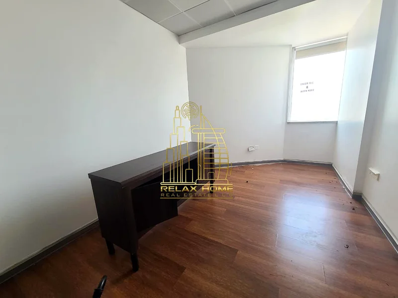 Partitioned Office | Sea View | Close To Metro | Ready to Move Inv63617435544066114