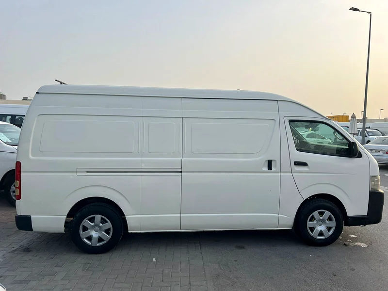 2018 Toyota Hiace Cargo Highroof63484347882371113
