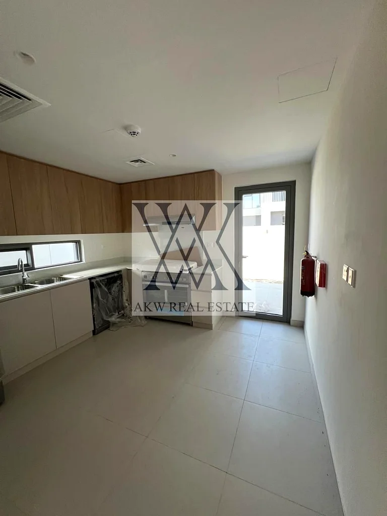 SPACIOUS SIZE | PRIME LOCATION | BEST PRICE63751878503682111