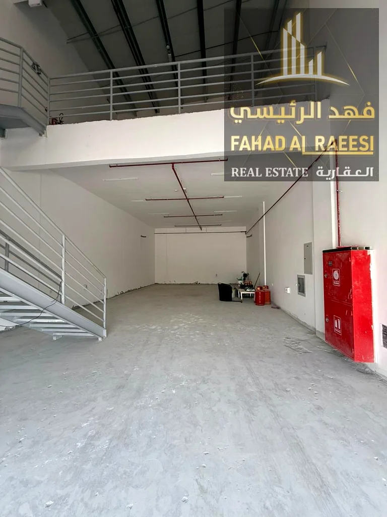 مستودع في منطقة الجرف الصناعية، 2433 قدم مربع، كهرباء 25 كيلو واط، يبدأ من 110 ألف63613993510017112