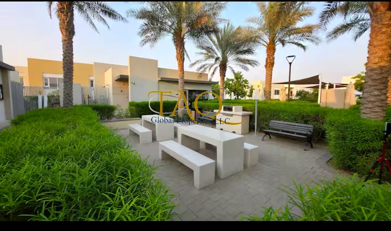 أثاث متطور | موقع راقٍ | بالقرب من المسبح والمنتزه63806419376770110