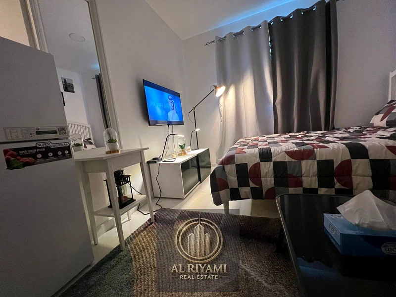 أجمل استوديوهات وأنيقة مؤثثة للإيجار #عجمان في كورنيش النخيل، موقع أول ساكن، حيوي ومميز63810911351810112