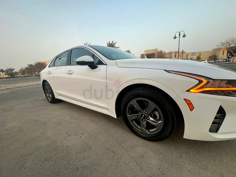 Kia K5 LXS 2021 | Pearl White | Excellent Condition | AED 41,00063482280054657114