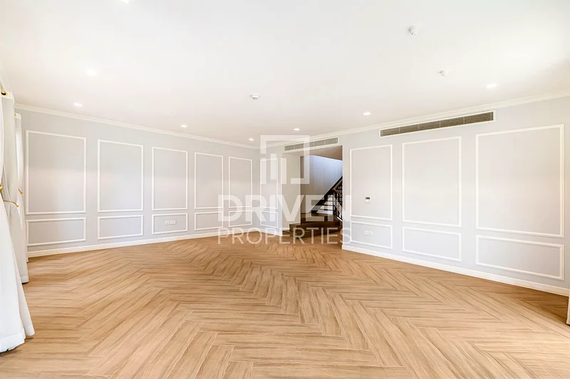 Available | Luxurious Villa | Community View63493643809923114