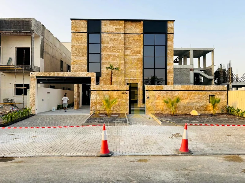 🏡 For Sale – Luxury Villa in Al Aliyah – Ajman | Plot Area: 4,350 sq. ft | 2 Floors | 5 Master Bedrooms | Majlis + 2 Spacious Halls | Modern Kitchen63871901294467111