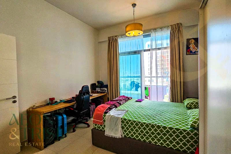 Spacious 1 Bedroom | Fully Furnished | Pool Facing63761924371201112