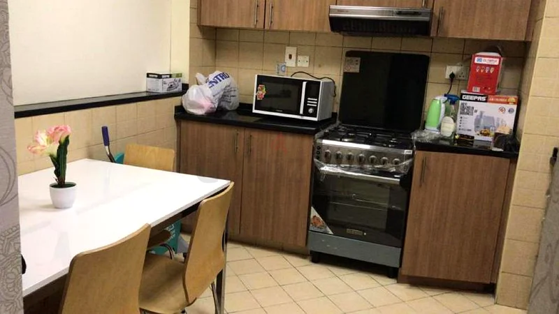 ROOM AVAILABLE ROOM MALE BACHELOR IN CBD BUILDING63624810381827111