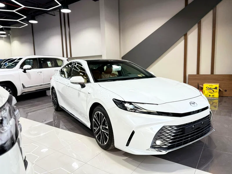 TOYOTA CAMRY 2.5L GLE HEV RADAR,LEATHER,BLINDSPOT,VENTILATION,SEATS 2025YM كامري جي ال اي 2.5 هايبرد63484601170178112