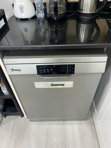 Terim dishwasher almost new