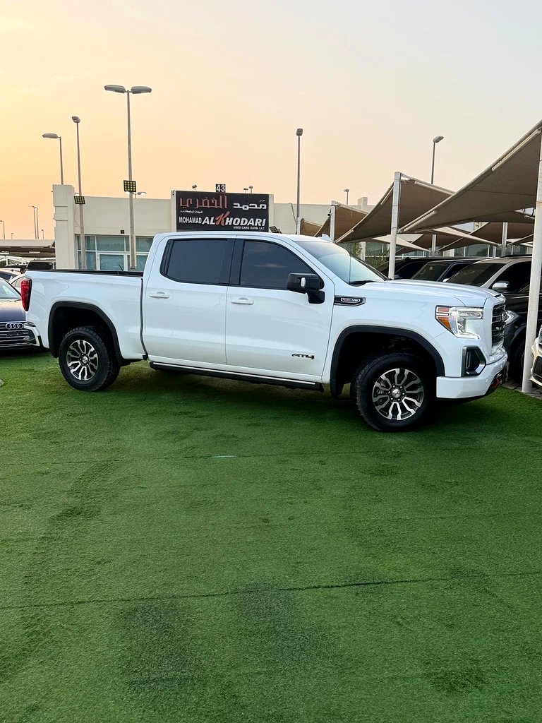 (2021) GMC AT4 //SIERRA//خيار كامل//أميال منخفضة// //حالة ممتازة//63613735958403111