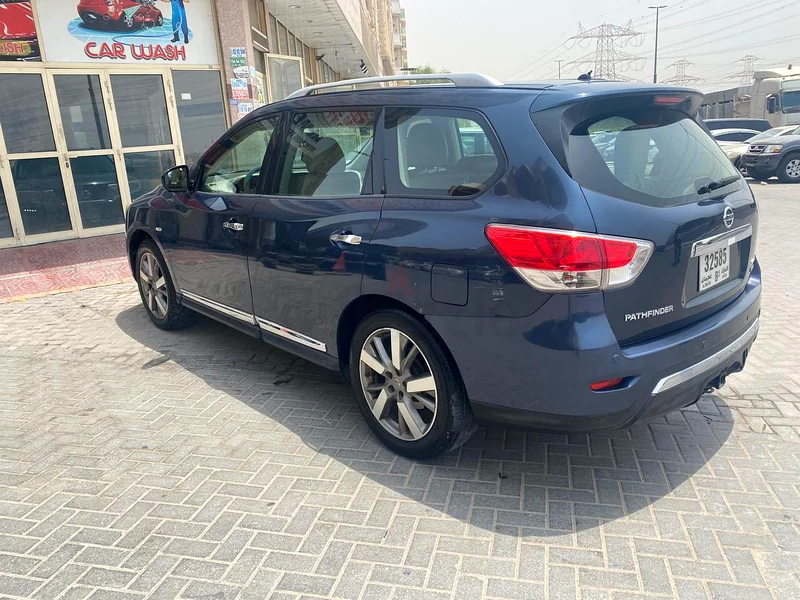 NISSAN PATHFINDER 2015 - AED20,00063488046891522113