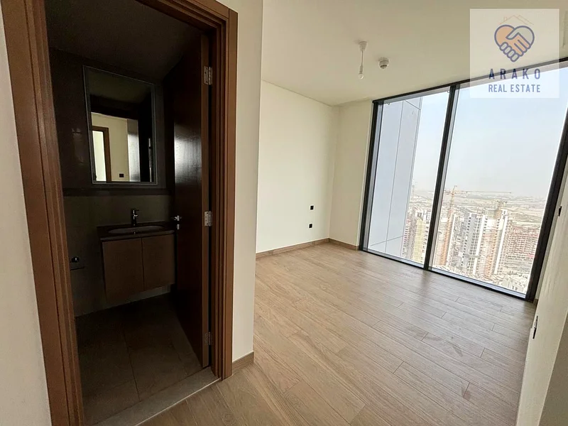 الطابق العالي / منظر رائع / شقتين نوم + خادمة63756383723265114