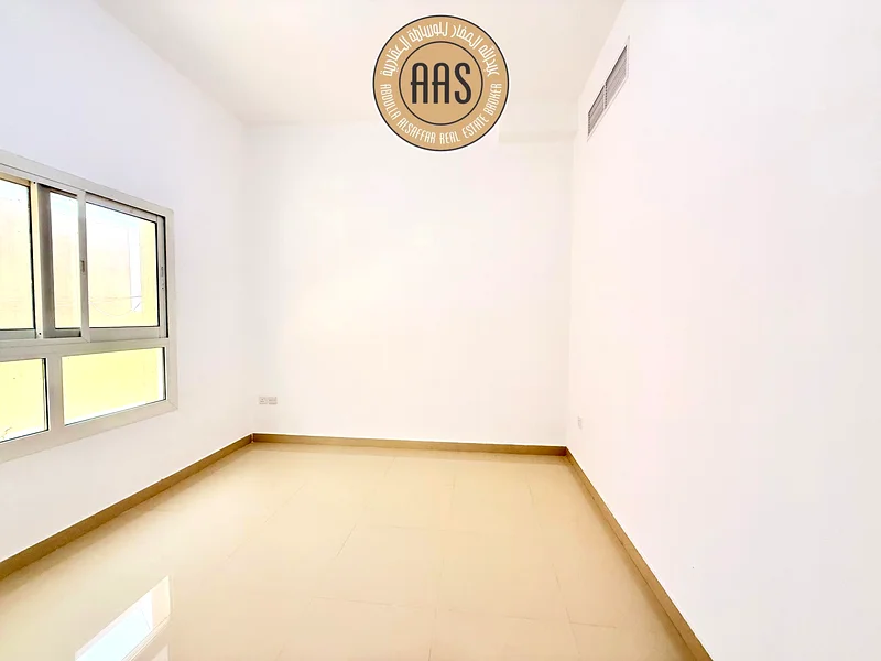 SPACIOUS 2BHK || NEGOTIABLE PRICE || NO-BALCONY || 6 CHEQUE ||63742188598914114