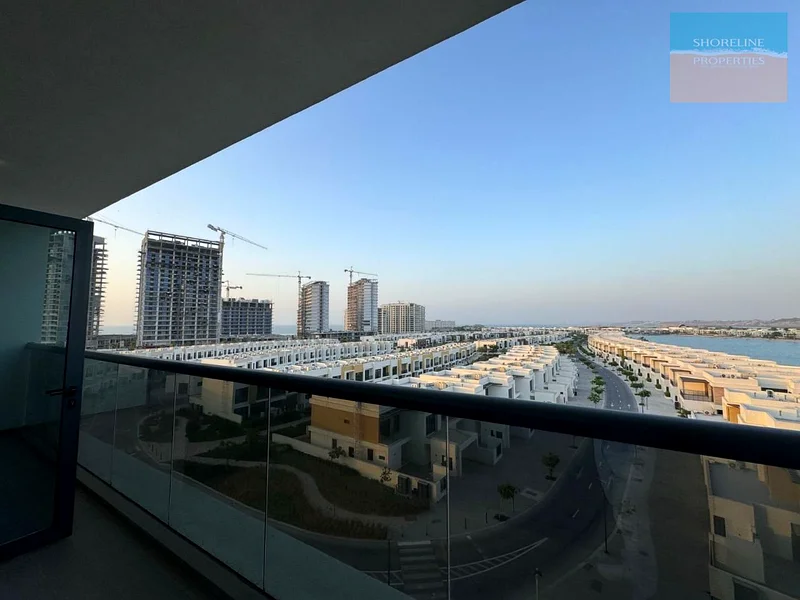 صفقة للمستثمرين | فيلا شاطئية | طابق عالي | عائد استثماري مرتفع63864087287427113