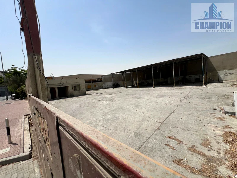 Multi Purpose Commercial Space | Car Garage | Service Station | Parking63681015852674111