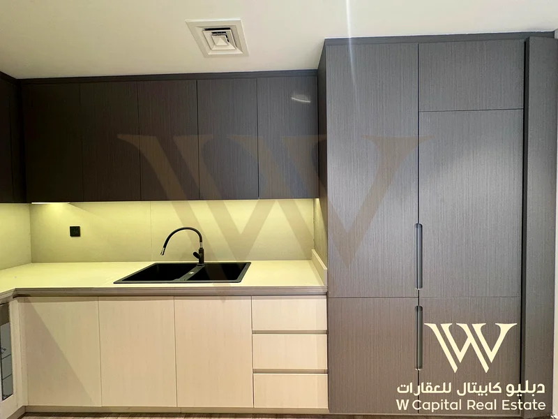 و كابيتال للعقارات تقدم شقة فاخرة بغرفة نوم واحدة جديدة بالكامل واسعة وجاهزة للانتقال الفوري.63782019658755111