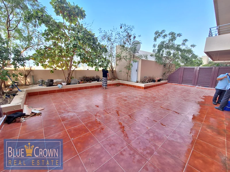 DUPLEX 3 BR /  NEXT STEP TO METRO / WIT TARRACE63768649696130110