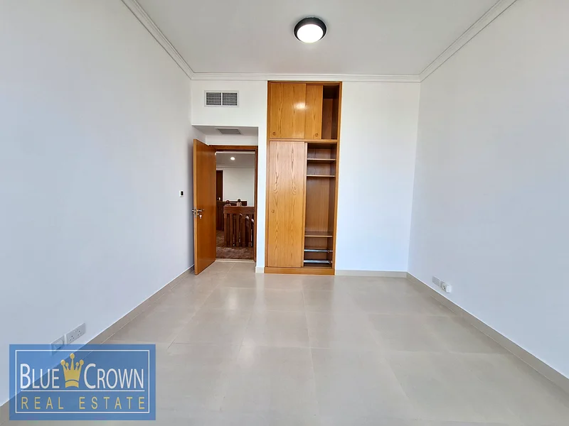 DUPLEX 3 BR /  NEXT STEP TO METRO / WIT TARRACE63768649696130113