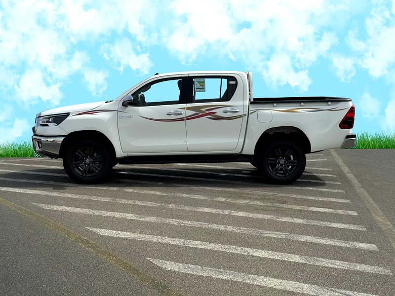 TOYOTA HILUX 2.7L 2025 GCC PUSH START63488078878211113