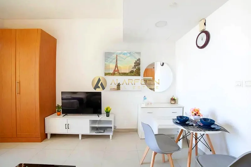 Community View | Prime Location | Spacious Unit64031693155969114