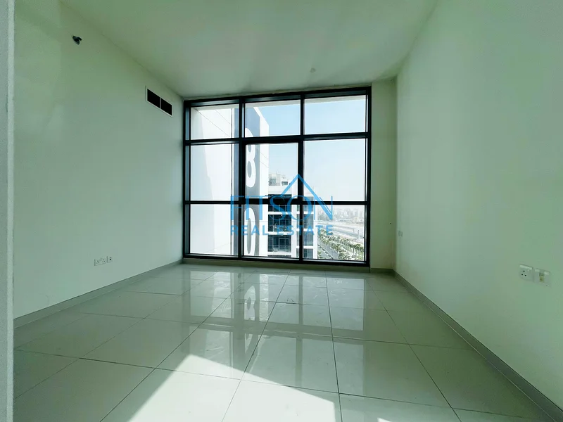 PARTIAL GULF VIEW | LARGE BALCONY | SPACIOUS63739165886595112
