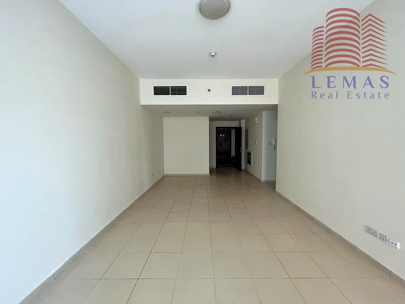 شقة من 3 غرف نوم جاهزة للانتقال مع خطة دفع متاحة للبيع في برج عجمان وان63890376310019112