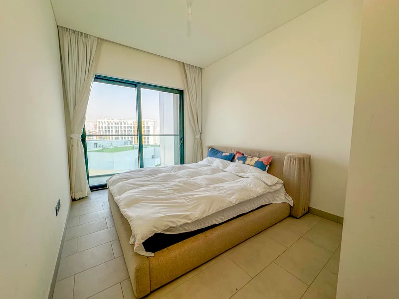 VACANT SOON | 1 BR + STUDY | FULLY FURNISHED63654982985346114