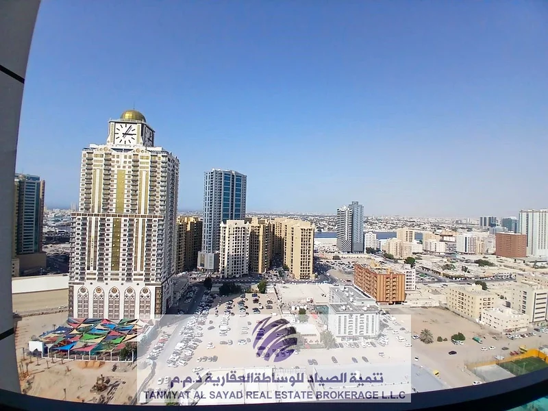 منظر كامل للساعة | موقع متميز | حجم كبير | 57 قسطًا63886734771842110