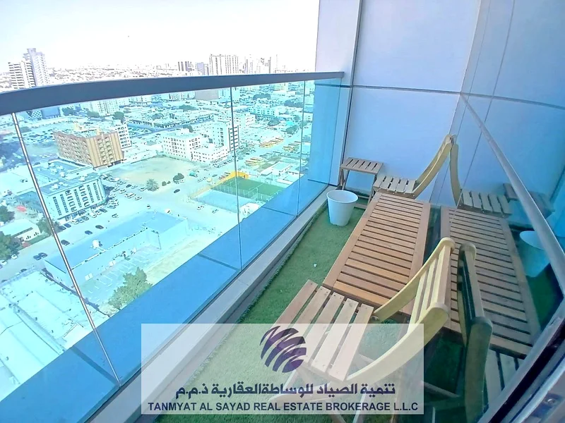 منظر كامل للساعة | موقع متميز | حجم كبير | 57 قسطًا63886734771842111