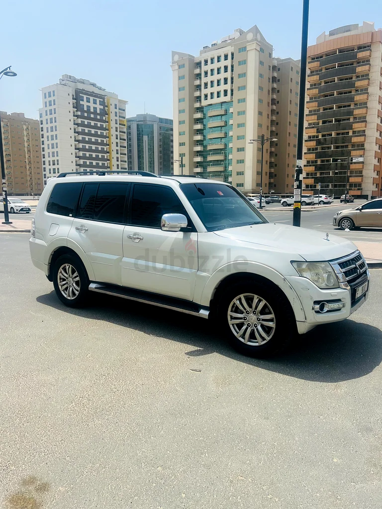 MITSUBISHI PAJERO 2016 GCC , TOP LINE,GLS 3.863612069726594110