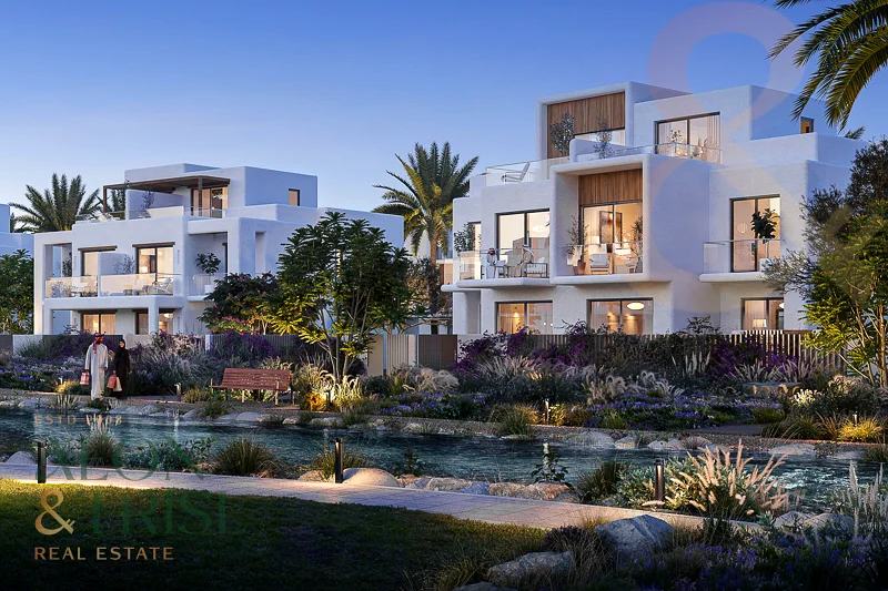Waterfront Villa | Prime Location | Geniune Resale63946851915393114