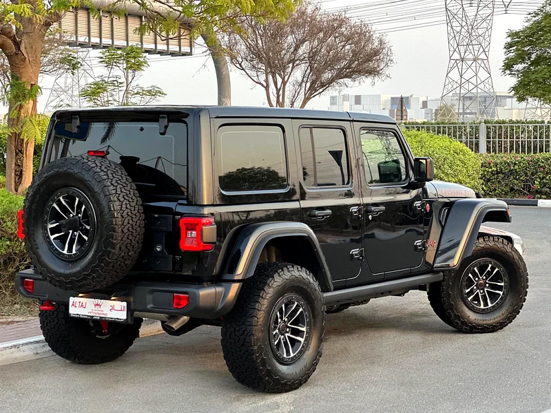 *LOWEST PRICE* JEEP WRANGLER RUBICON 2024 GCC UNDER WARRANTY AND CONTRACT SERVICE FULL OPTION63489878365827111