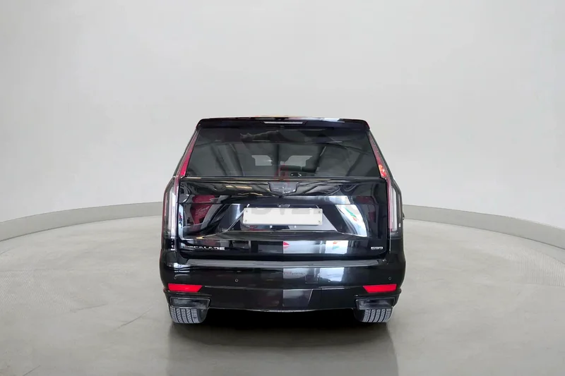 2023 Cadillac Escalade Sport platinum 6.2L | GCC Specifications63490982539394113