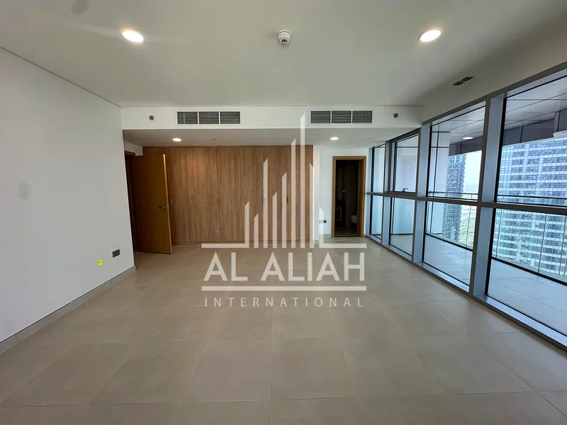 Premium 5BHK Penthouse for Sale Huge Layout Invest Now63842739260675114
