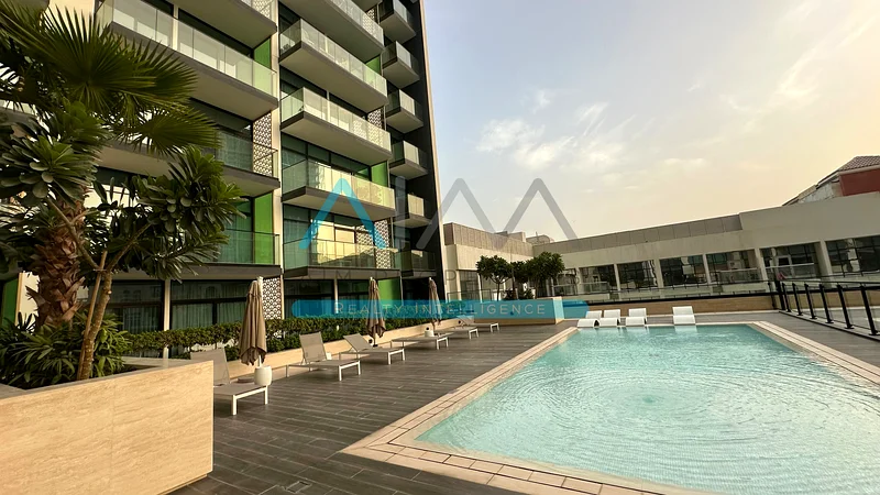 شقة واسعة من نوع 2BHK بإطلالة على المسبح | JVC – قلب دبي63781098099459112