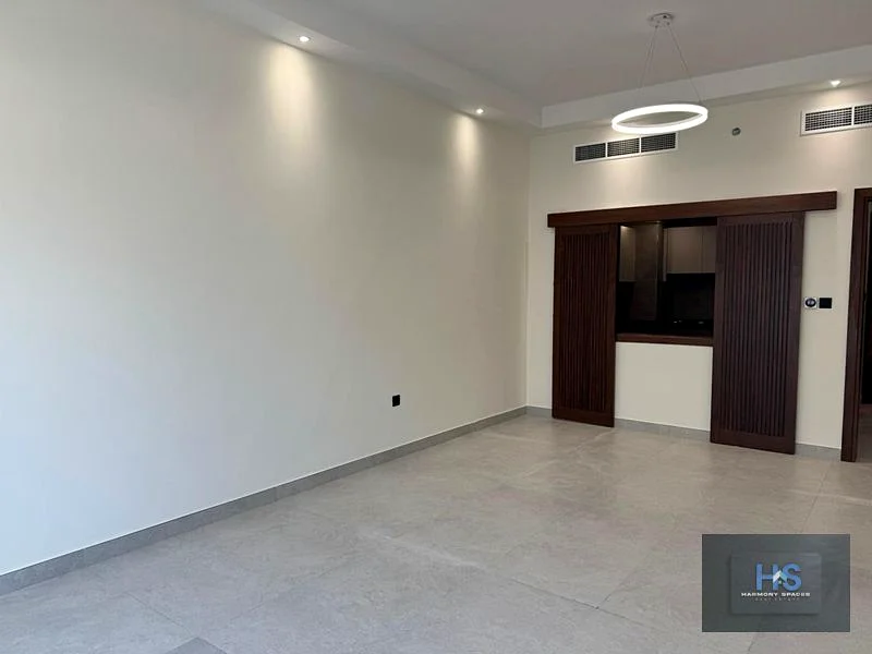 2BHK | CLOSE TO METRO | BRAND NEW BUILDING | ZSR63763589036035114