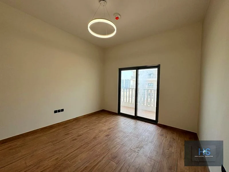 2BHK | CLOSE TO METRO | BRAND NEW BUILDING | ZSR63763589036035113