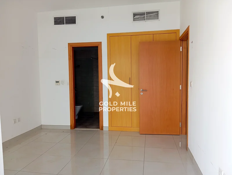 شقة فاخرة جداً من غرفتي نوم || غرفة خادمة || مبنى عائلي || طابق عالي63743978625154110