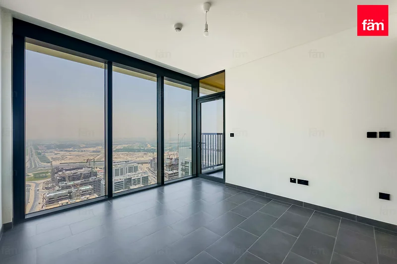 Unfurnished  | High-Floor | Vacant | 1BR64018628405379111