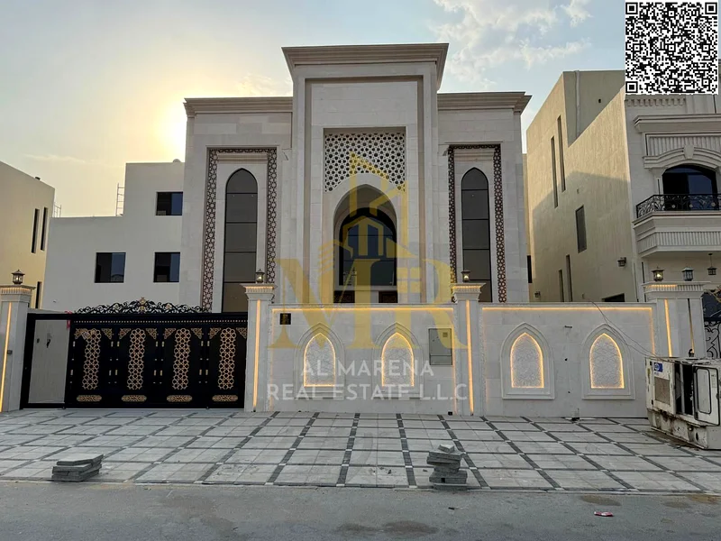 فيلا فاخرة للبيع في الهيليو 2 - تصميم حديث | 5 غرف نوم رئيسية | مساحة 3,550 قدم مربع | موقع مميز | السعر 2.050 مليون، متضمن63898224458753110
