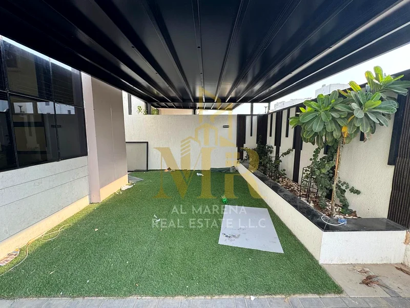 🏡 For Sale – Luxury Villa in Al Helio 2 – Ajman | 6 Master Bedrooms | Majlis & Hall with Wash Basins | Modern Kitchen | Yard with Seating Area | Two63914523974147113