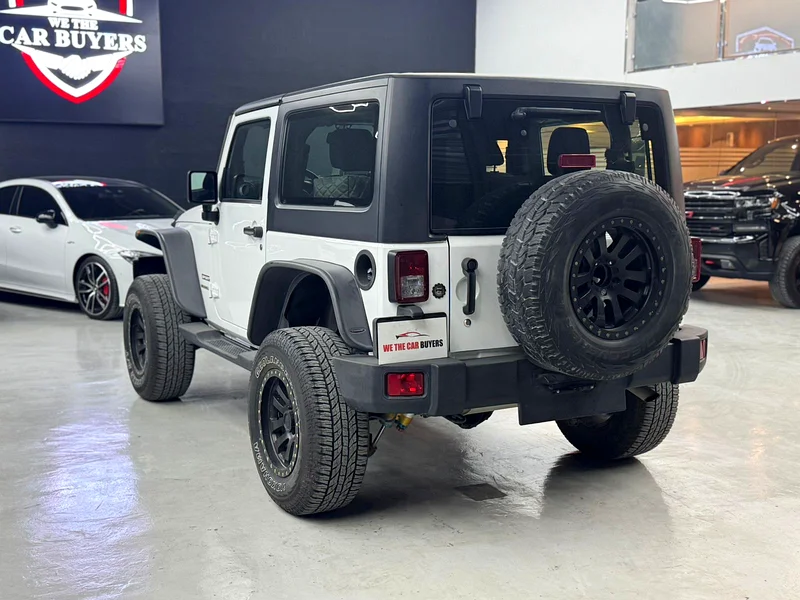 JEEP WRANGLER 2013 60000 KMS ( SUPER-CHARGED ) MODIFIED LOTS OF EXTRAS GCC SPECS ( MANUAL GEAR )63489845212675114