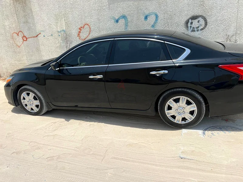 2017 Nissan Altima S – 2.5L 4-Cylinder, Automatic, Low Mileage63487983045634114