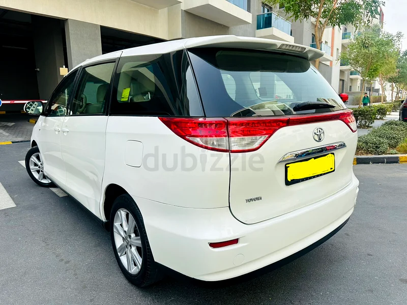 Toyota previa 201163612447172098113