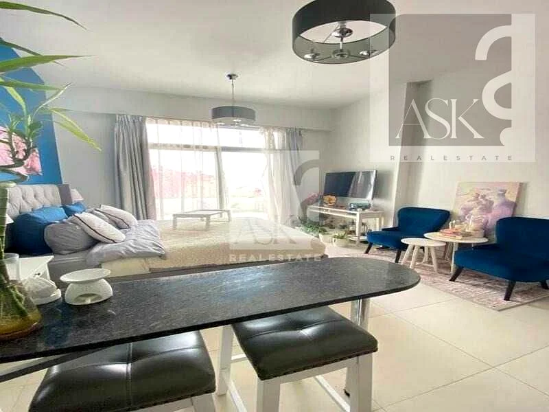 Vacant |Spacious | Close to Metro | Studio63761924379650114
