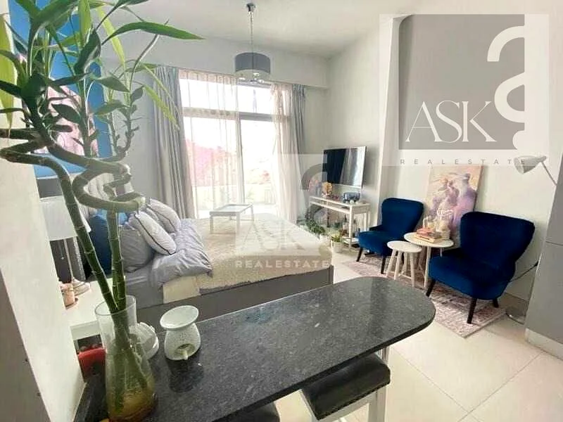 Vacant |Spacious | Close to Metro | Studio63761924379650112