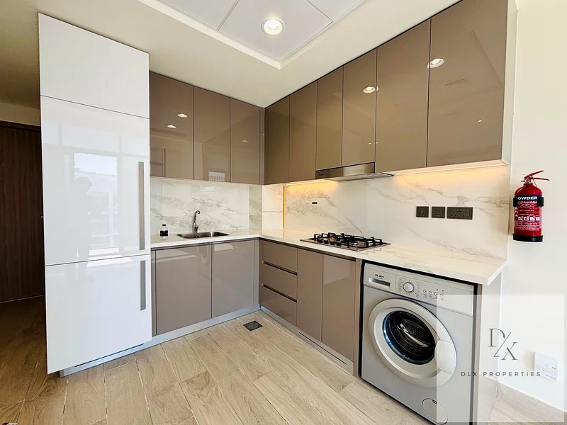 Pool View | Multiple Units | Mortgage Possible63975291477377113
