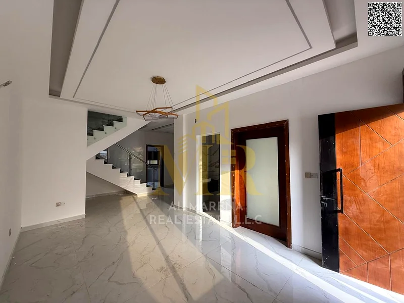 🗝️ Modern designed villa with an area of 1800 square feet - two floors and a roof - 4 master bedrooms - for only 1,200,000 dirhams (negotiable)63893828409857114